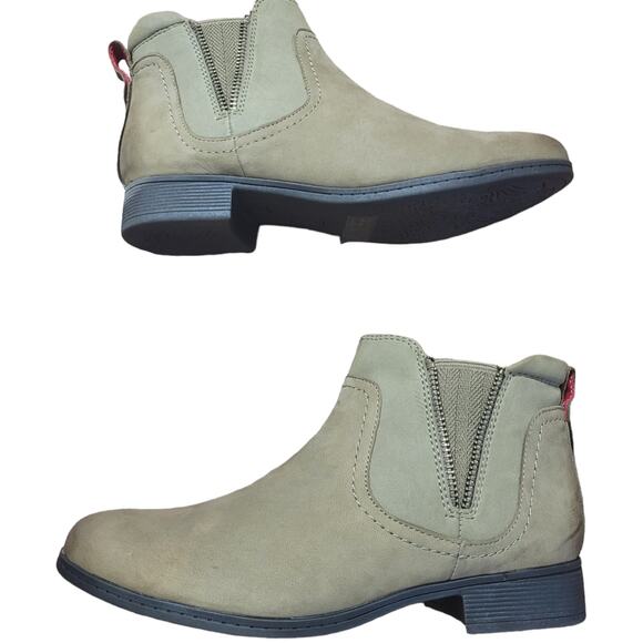 NIB COBB HILL C18847 Womens Tan Suede Ankle Boot 7 Crosbie Eva Gore Chelsea - Picture 1 of 10